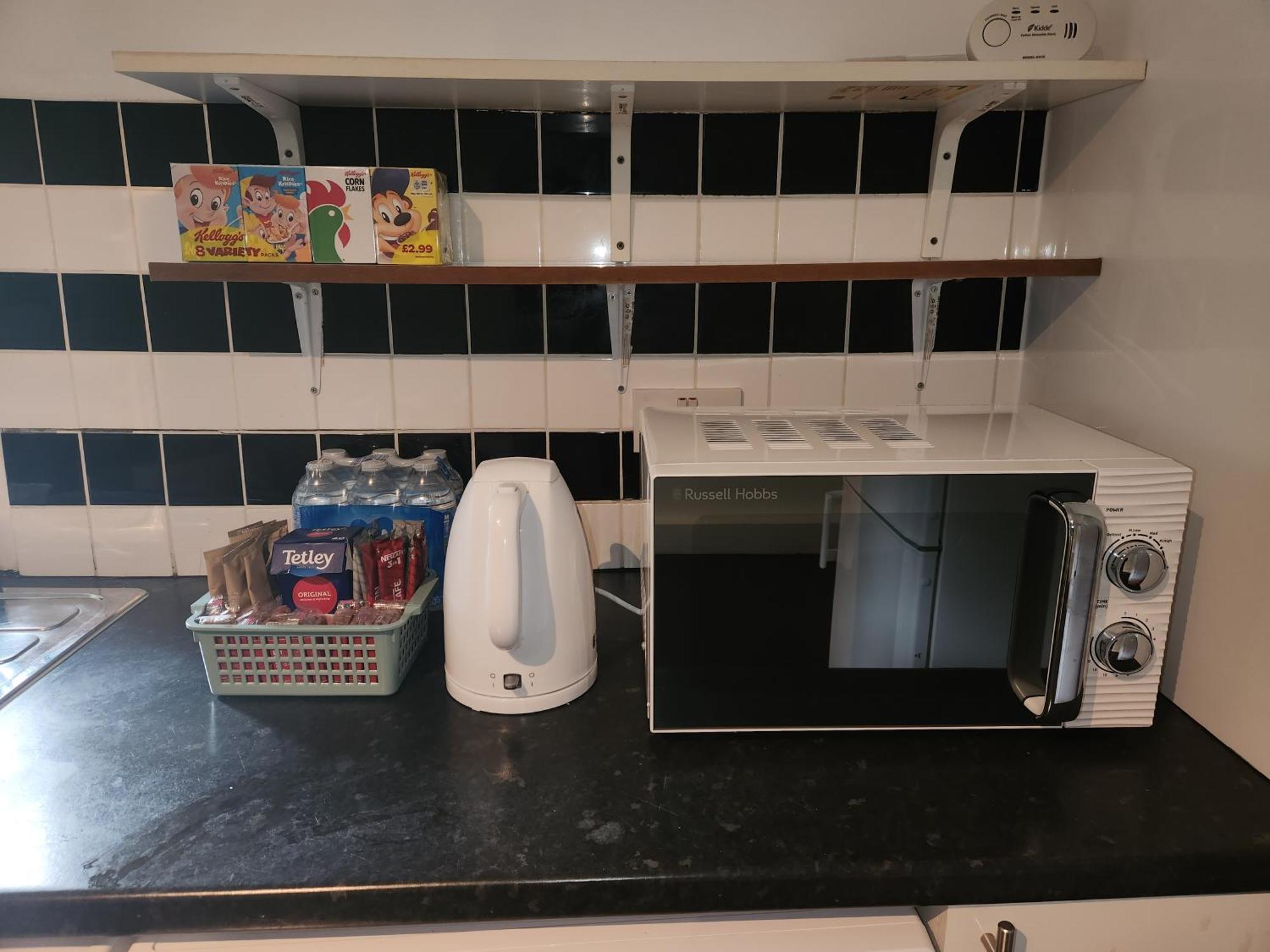 Flat With Work Station, Monitor, Smart Tv & Netflix Londres Exterior foto
